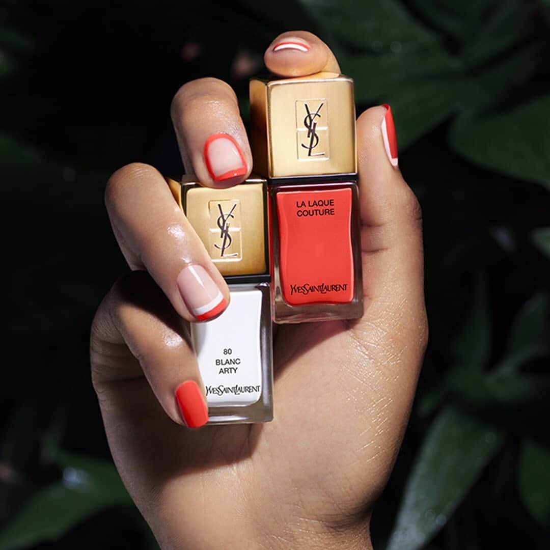 Yves Saint Laurent Beautyさんのインスタグラム写真 - (Yves Saint Laurent BeautyInstagram)「Bring vibrancy and flash to your summer nails  LA LAQUE COUTURE in N°115 ORANGE TRANSE LA LAQUE COUTURE in N°80 BLANC ARTY #yslbeauty #summerlook #luxurianthaven」6月2日 17時11分 - yslbeauty