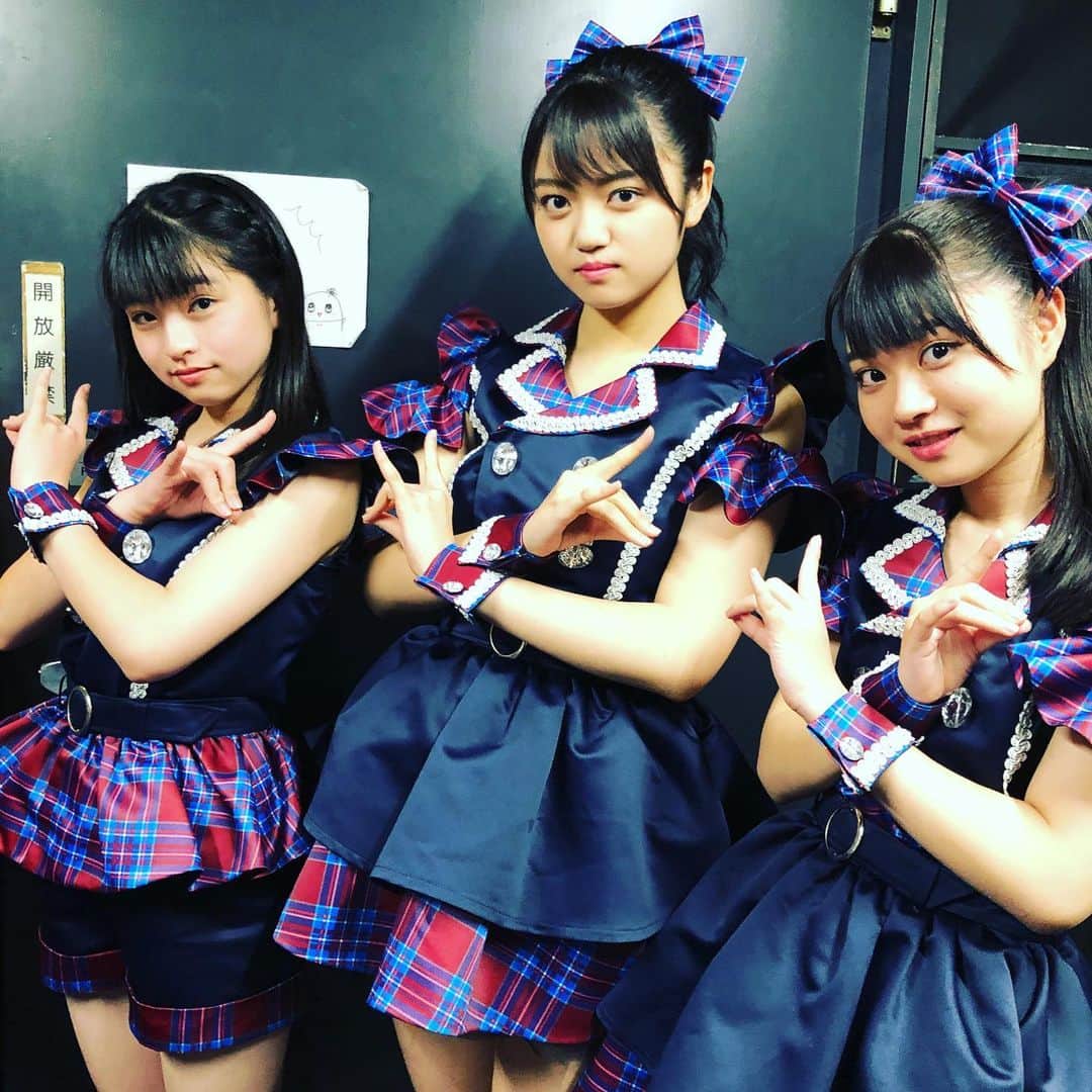 アップアップガールズ (仮)のインスタグラム：「始まります！ #アプガ2 #アプガ2のアオハル #ベビメタ #BABYMETAL  #ニセモノ #ホノメタル #マユメタル #チイメタル #ニセモノのニセモノ #ユリメタル #カジメタル #チナメタル」