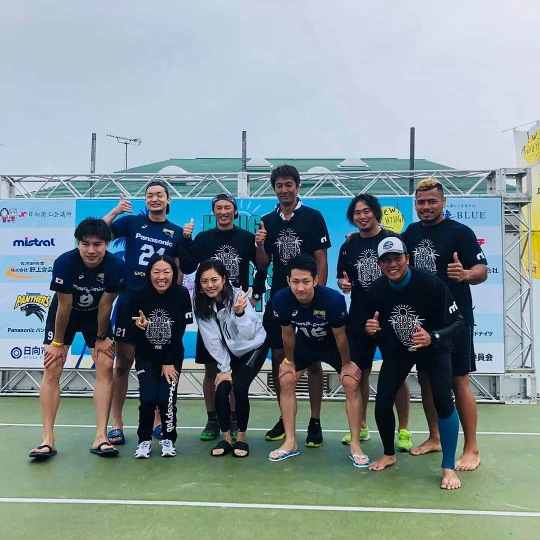 山本隆弘さんのインスタグラム写真 - (山本隆弘Instagram)「日向ビーチスポーツフェス🏖 雨が降る中での開催となりましたが無事に終了しました。 参加頂いた方々ありがとうございました。 ゲストの皆さんには感謝です！ お疲れ様でした。 ありがとうございました。 #パナソニックパンサーズ  #パナソニックワイルドナイツ  #巻誠一郎  #加藤與恵  #坪井保菜美  #伊久良城二」6月2日 17時05分 - yamamototakahiro5