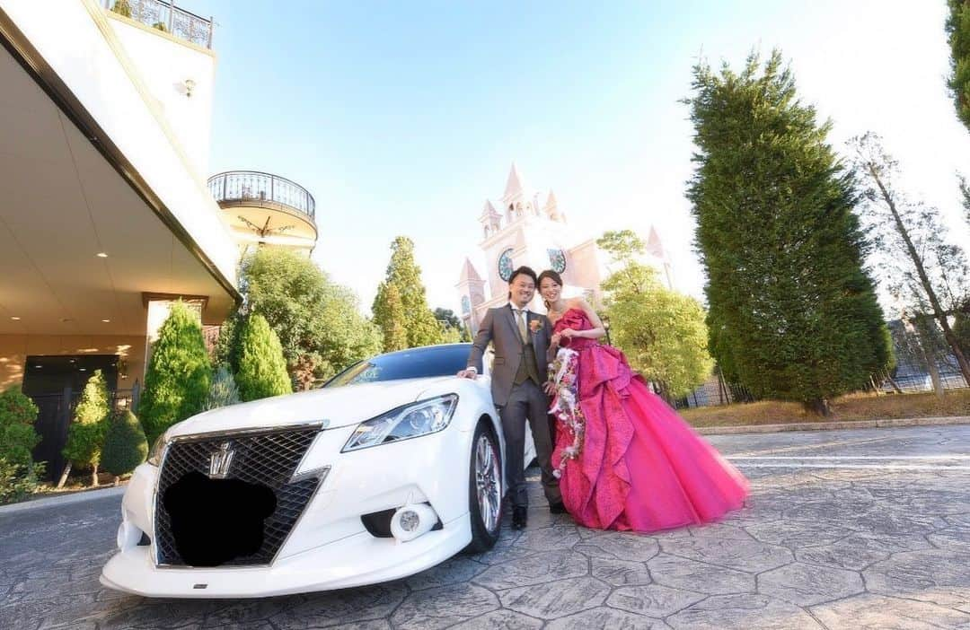 ラ セーヌ マリアージュ四日市さんのインスタグラム写真 - (ラ セーヌ マリアージュ四日市Instagram)「@lascenemariage  大好きな愛車と共に❤️ .  #love #ラセーヌマリアージュ四日市  #三重平安閣グループ #結婚式前撮り  #プレ花嫁 #2019年秋冬婚 #wedding  #bridal  #sky #pretty #令和婚」6月2日 17時05分 - lascenemariage