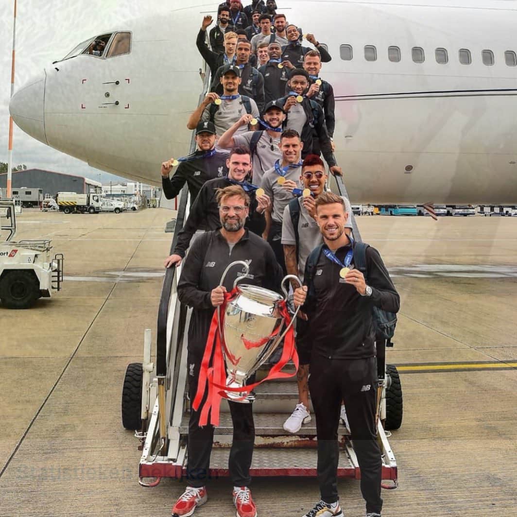 カルロス・テベスのインスタグラム：「🏆」