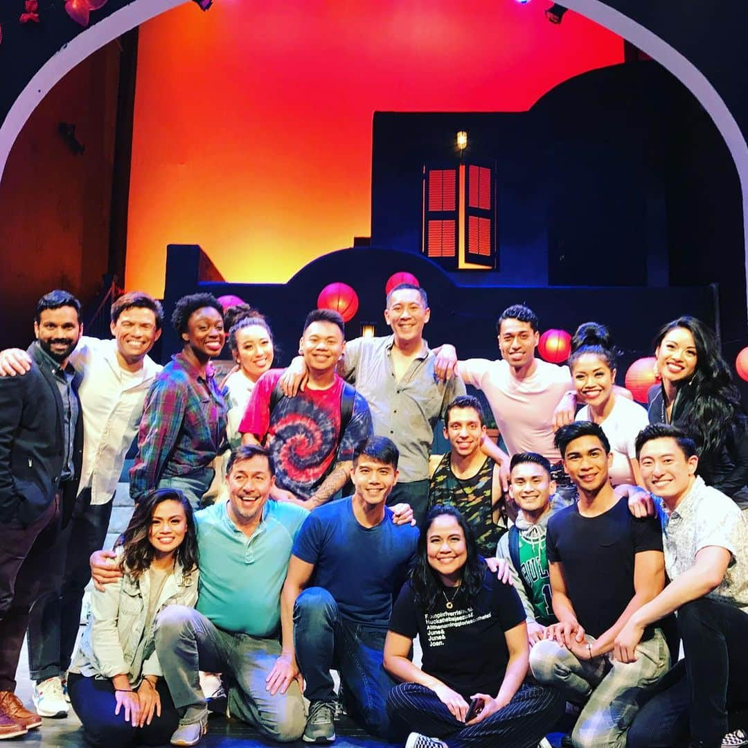 テリー・レオンさんのインスタグラム写真 - (テリー・レオンInstagram)「Had a great time at #mammamia at @eastwestplayers last night. What an awesome production! Bravo to my dear friends Alan Ariano and @msjoanrichelle for their star turns as Sam and Donna. What a cast! What a show! If you’re in #losangeles, you gotta go!」6月3日 2時59分 - tellyleung