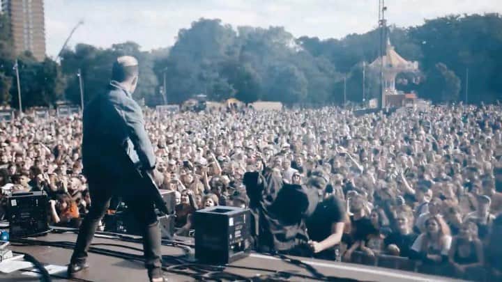 ニック・マーティンのインスタグラム：「Fun video recap from @allpointseastuk 🤘🏽 Thank you to everyone who had a good time with us! // 🎥: @anabasismedia」