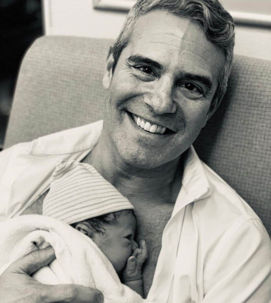 エイミー・セダリスさんのインスタグラム写真 - (エイミー・セダリスInstagram)「Happy Birthday @bravoandy Look how happy you are!!! Love you bunches! #companyandthekids #geminiman #singleparent」6月3日 3時56分 - amysedaris