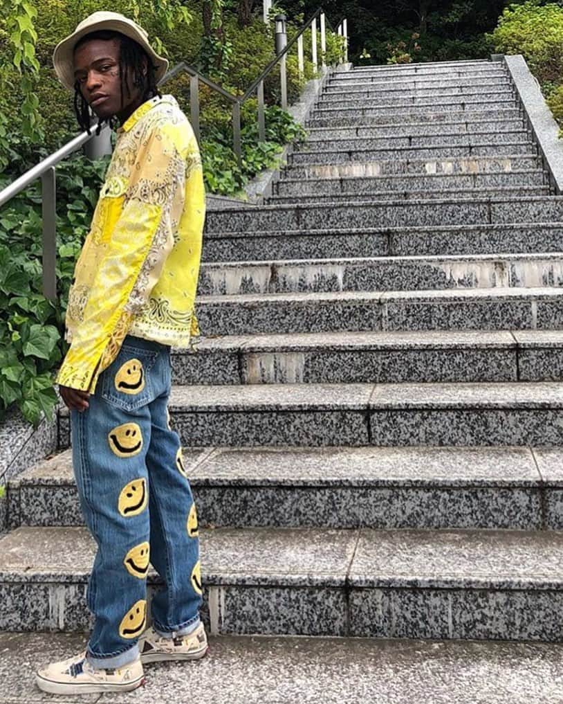 GlobalFvshionのインスタグラム：「🙂」