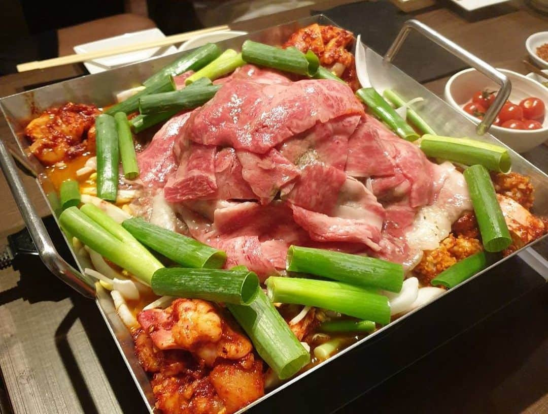 森重真人さんのインスタグラム写真 - (森重真人Instagram)「先日。 吉祥寺肉山。 肉山×肉山の一階。 ご馳走様でした。 #吉祥寺 #肉山 #肉山の一階 #うまし #最強」6月2日 19時05分 - masatomorishige