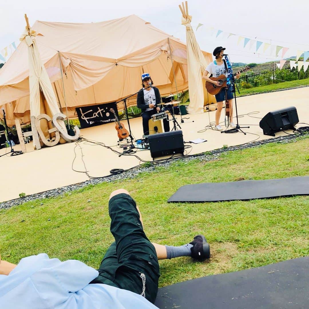 KATさんのインスタグラム写真 - (KATInstagram)「Had a blast playing on two different stages at @hanno_green_carnival today.  外のライブは本当に気持ちいいね！😝🙌🏼」6月2日 19時08分 - katmcdowell