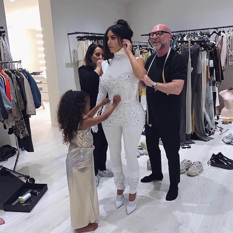 ドルチェ&ガッバーナさんのインスタグラム写真 - (ドルチェ&ガッバーナInstagram)「Repost from Kim Kardashian wearing Dolce&Gabbana. #DGWomen #DGCeleb」6月2日 19時15分 - dolcegabbana
