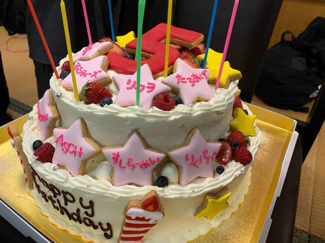 すしらーめん《りく》さんのインスタグラム写真 - (すしらーめん《りく》Instagram)「5月生まれ大集合です！！ #birthday #youtuber」6月2日 19時17分 - sushi_riku