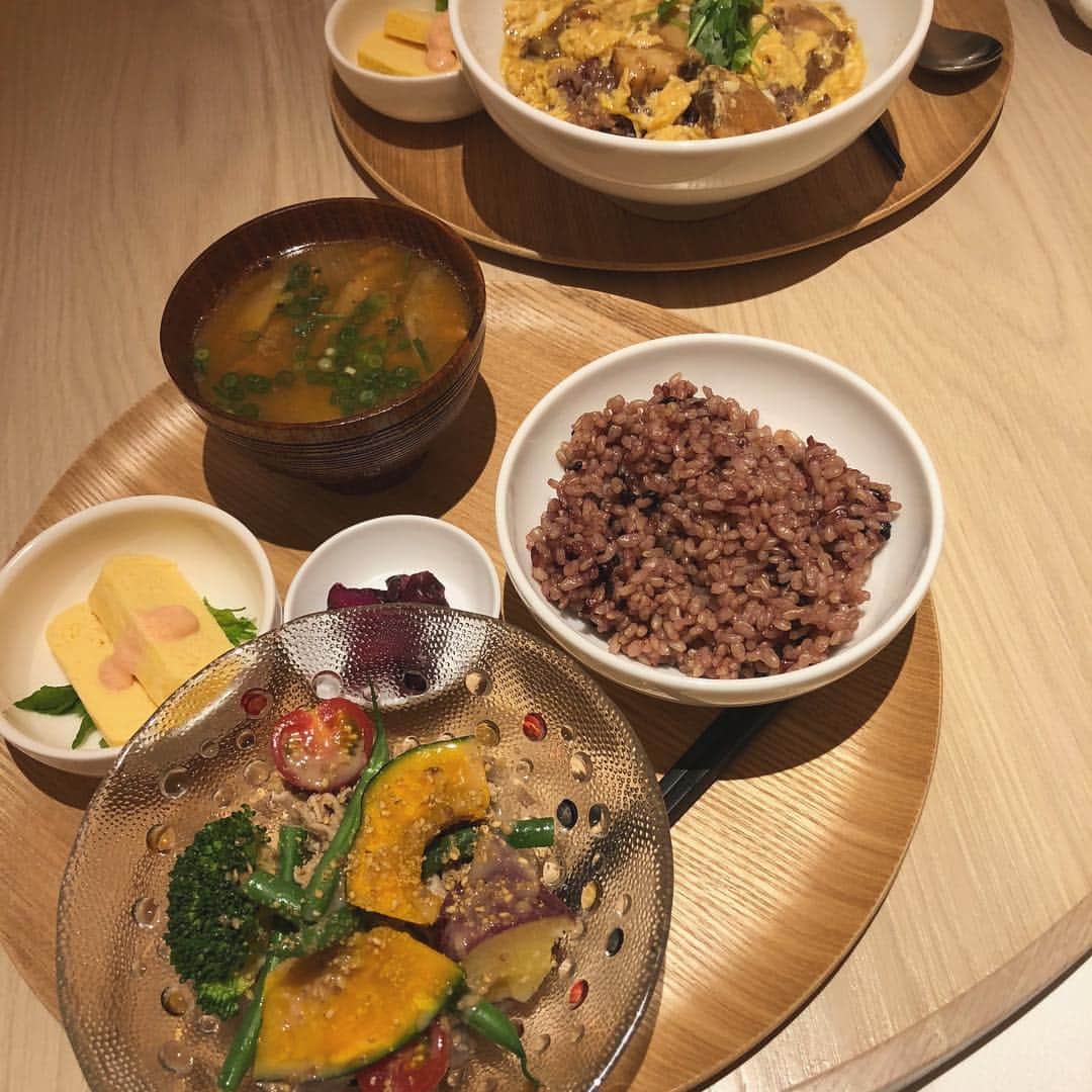 のインスタグラム：「すごく落ち着くし、美味しい「おぼんdeごはん」🌾」