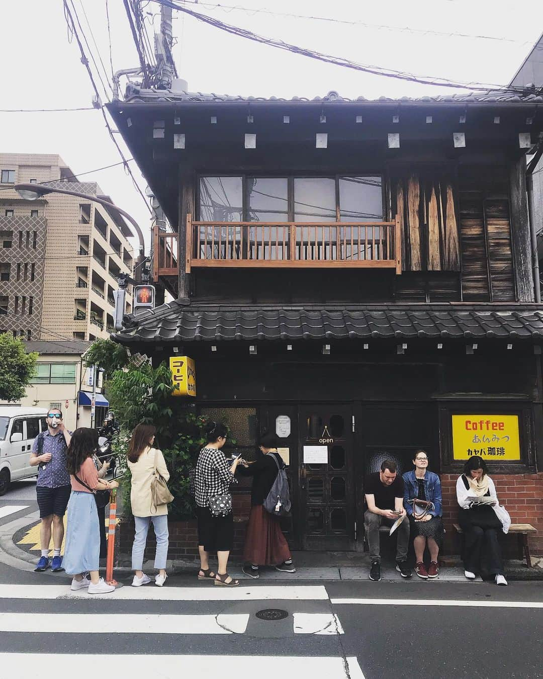 goodcoffeemeさんのインスタグラム写真 - (goodcoffeemeInstagram)「Kayaba time @vja  #goodcoffee_ueno #goodcoffee_tokyo #fuglencoffeeroasters #kayabacoffee」6月2日 19時51分 - goodcoffeeme