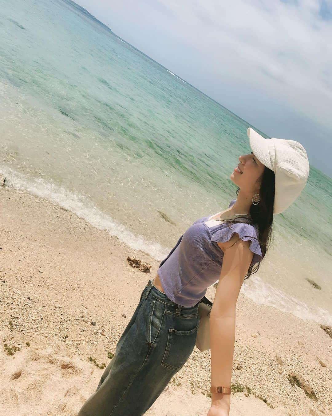 岸田麻佑さんのインスタグラム写真 - (岸田麻佑Instagram)「♡ #沖縄旅行 ✈️ . 憧れの #オーシャンビューホテル . . . #休日の過ごし方  #沖縄 #贅沢旅行」6月2日 20時13分 - mayu_kishimayu