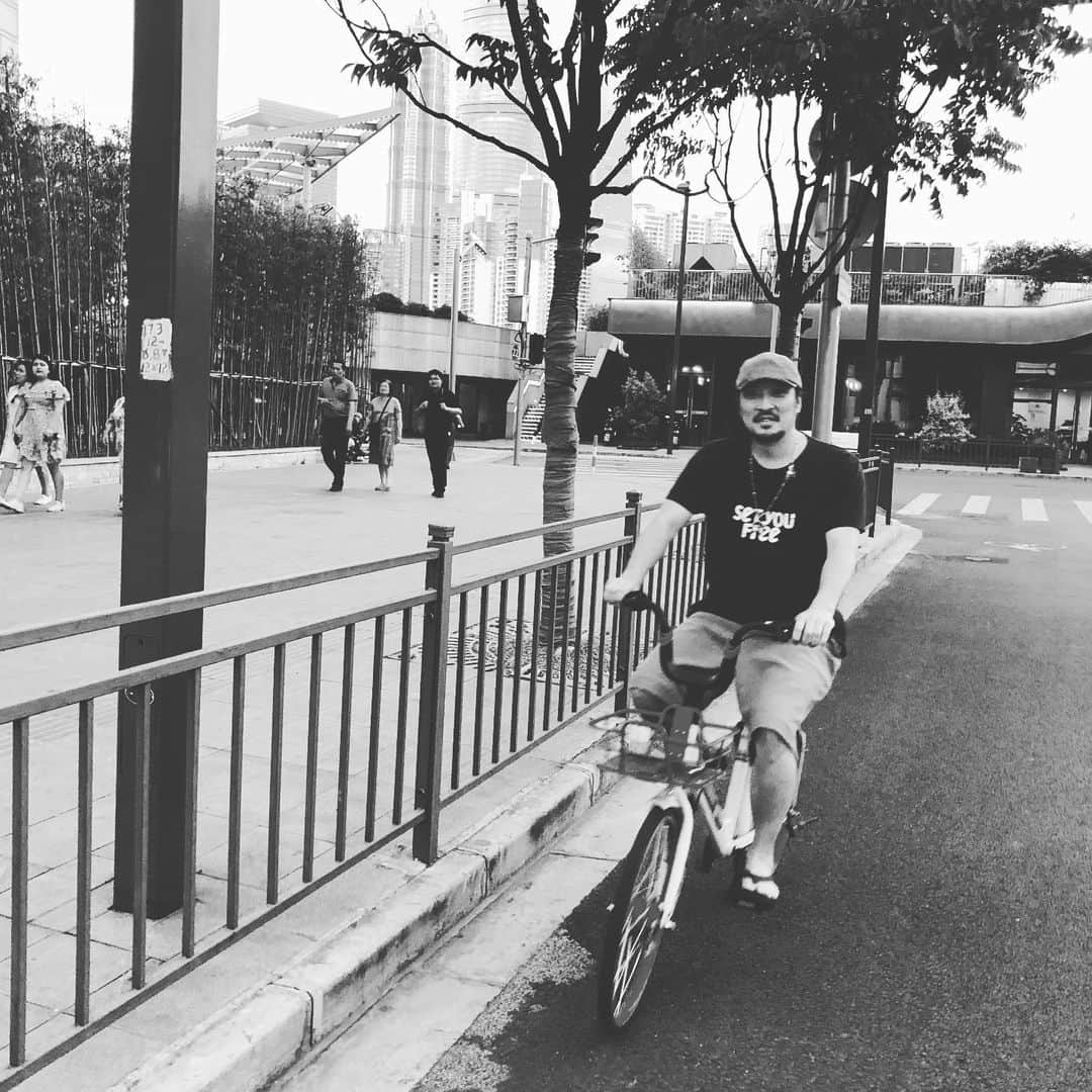 若旦那さんのインスタグラム写真 - (若旦那Instagram)「サイクリング楽しいっす！ 上海地元人になった気分。 いつも、東京では自転車人間なので」6月2日 20時12分 - waka__danna