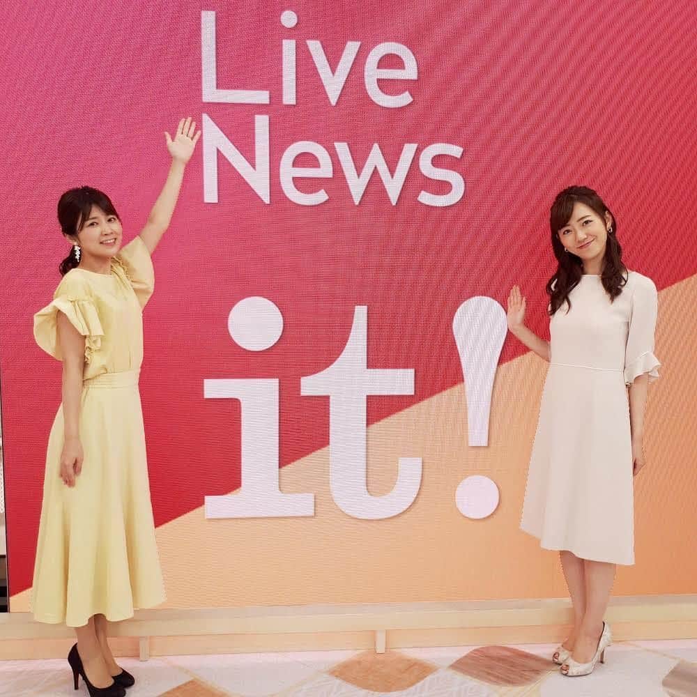 のインスタグラム：「きょうの東京は朝から雲が多く、﻿ スッキりしない空模様☁️😔﻿。 梅雨の走りですね。﻿ なんだか気持ちまでどんよりしてしまいます😔。﻿ どんよりした気持ちを 吹き飛ばしてくれる﻿ 竹内アナと内田アナのこの表情😊😊。﻿ そして、衣裳がフリフリ袖。﻿ こういうの流行っているのですかね🤔。﻿ ﻿ こちらも どんよりした気持ちからようやく解放です‼️。﻿ きょうのスポーツコーナーでお伝えしたプロ野球⚾️。﻿ 横浜DeNAベイスターズvs東京ヤクルトスワローズ。﻿ 16連敗中だったヤクルトは﻿ 長い長いトンネルからやっと抜け出しましたね😃。﻿ あさってからはセ・パ交流戦が始まります❗️。﻿ ﻿ #梅雨の走り﻿ #スッキリしない空模様﻿ #横浜denaベイスターズ﻿ #ヤクルトスワローズ﻿ #大人女子﻿ #フリフリ袖﻿ ﻿ #竹内友佳﻿ セットアップ #epoca @epoca_official﻿ #野島卓﻿ ネクタイ #フェアファックス @fairfaxtokyo﻿ #内田嶺衣奈 @reina.uchida﻿ ワンピース　#anayi @anayi_offcial﻿ ﻿ #加藤綾子 #風間晋 #木村拓也 #酒井千佳 #荘口彰久 #副島淳 #福原直英 #佐々木恭子 #小澤陽子 #海老原優香 #安宅晃樹 ﻿ #フジテレビ #アナウンサー #ライブニュースイット」