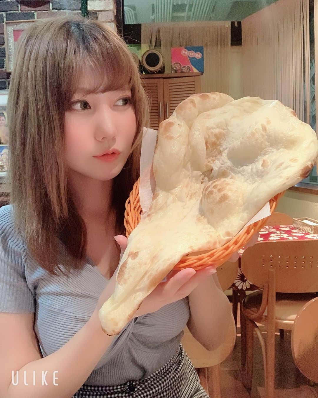 小鳥遊くれあさんのインスタグラム写真 - (小鳥遊くれあInstagram)「おっきい🍞  #日本 #福岡 #fukuoka #asia #asiangirls  #撮影モデル #被写体 #fashion #インフルエンサー #model #cosplayer #角色扮演 #gravure #kawaii #自撮り女子 #インド料理」6月2日 20時36分 - kurea_primo