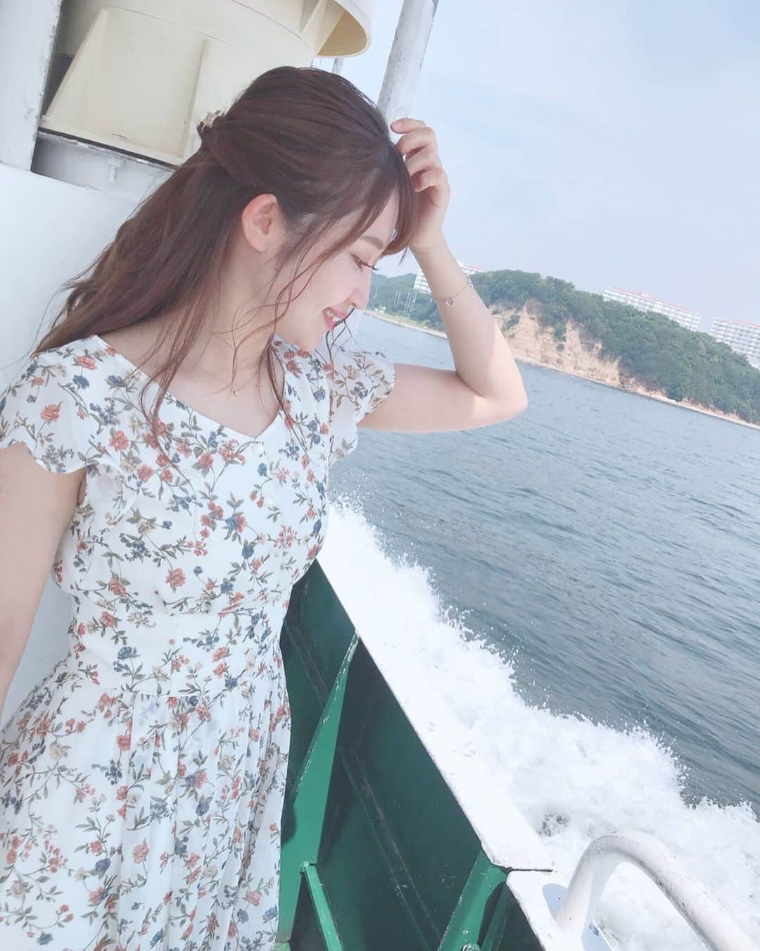 沢井里奈さんのインスタグラム写真 - (沢井里奈Instagram)「♡ . また船乗りたいな〜🛥💕💕 今年の夏も海とか沢山行きたい☺️💓💓 . . #さわーコーデ 👗💝 onepiece♡ #rirandture hairaccessory♡ #lerevevaniller . #himakajima #ootd #coordinate #fashion #instafashion #himakajima #instagood #instagramjapan #japanesegirl #girls #日間賀島 #船 #海 #サイクルパラダイス #沢井里奈」6月2日 20時36分 - sawairina