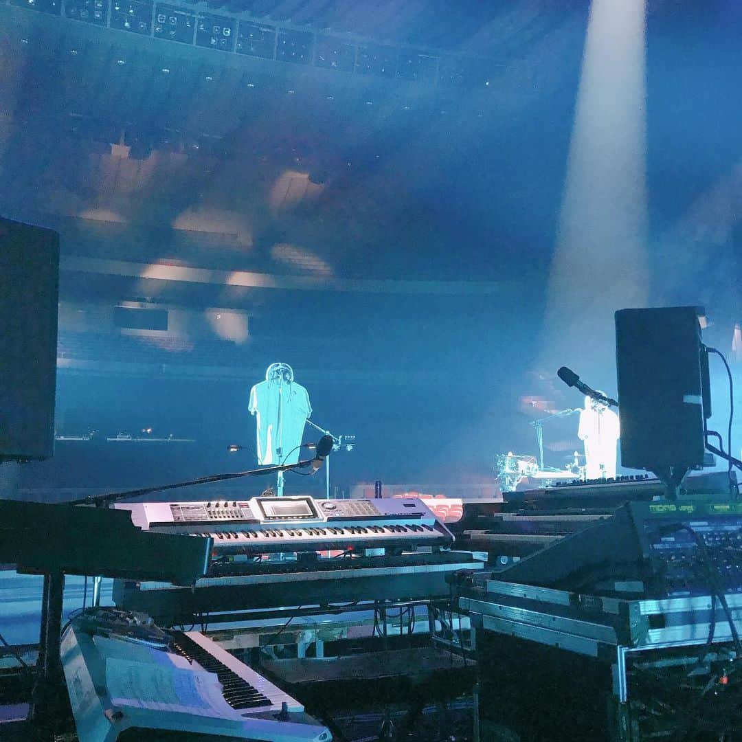ただすけのインスタグラム：「THE ALFEE@大阪フェスティバルホール終了。 最近大阪ばっかり来てる気がする…！ 名物「２日目は強烈な曲な入れ替え」健在です。 楽しく色んなトライできました！ 急いで帰京！」