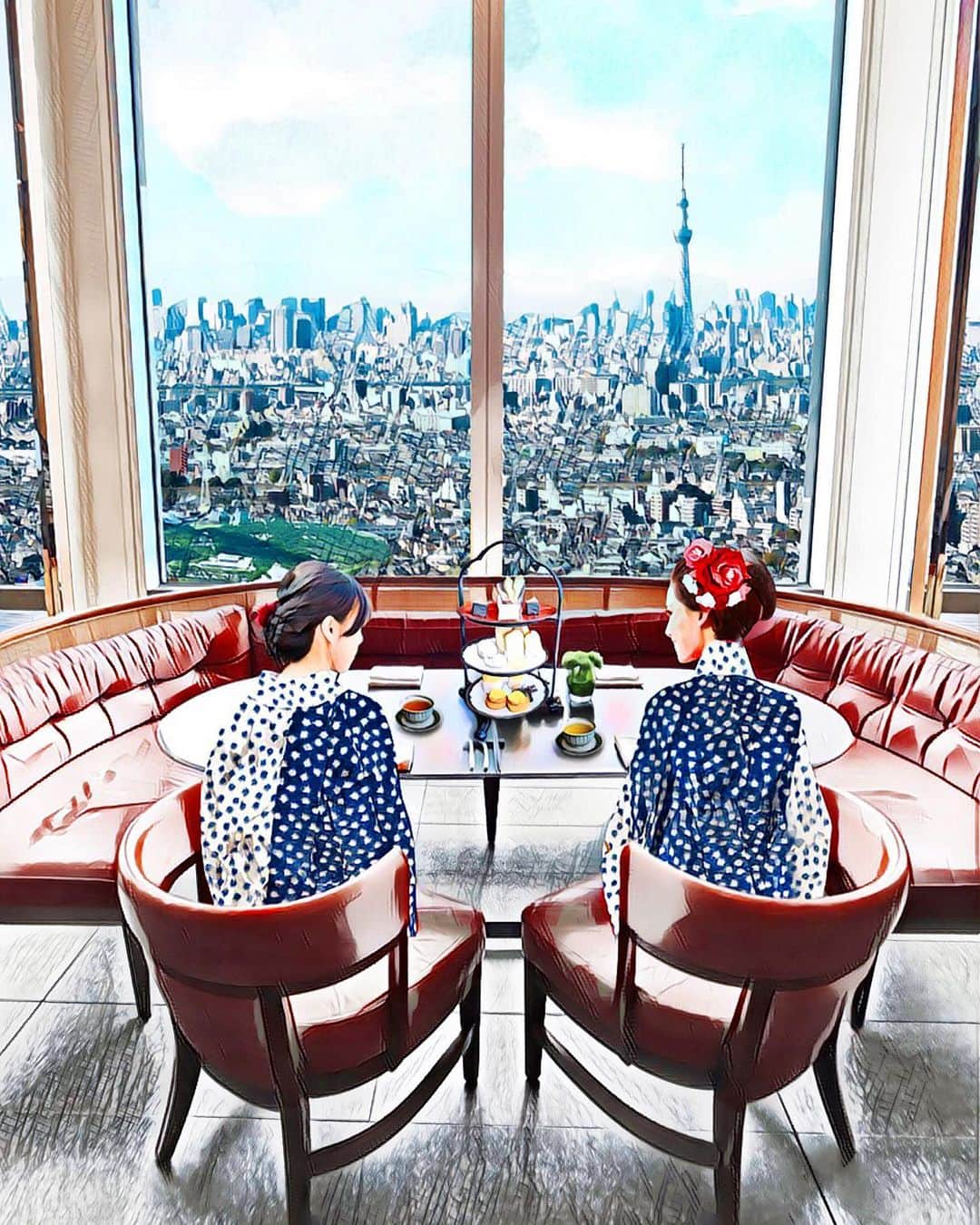 Andaz Tokyo アンダーズ 東京さんのインスタグラム写真 - (Andaz Tokyo アンダーズ 東京Instagram)「The second in our series with @autumn.ying features a fashionable afternoon tea with best friends. With Tokyo Skytree in full view, this seat at Andaz Lounge was created for moments like these. 😊 季節でフレーバーが変わるアンダーズ 東京のアフタヌーンティー。都会の喧騒から逃れ、東京の美しい景色を眺めながらのんびりとしたひとときを過ごしませんか。 • 📸➕🖼 by @autumn.ying」6月2日 20時52分 - andaztokyo