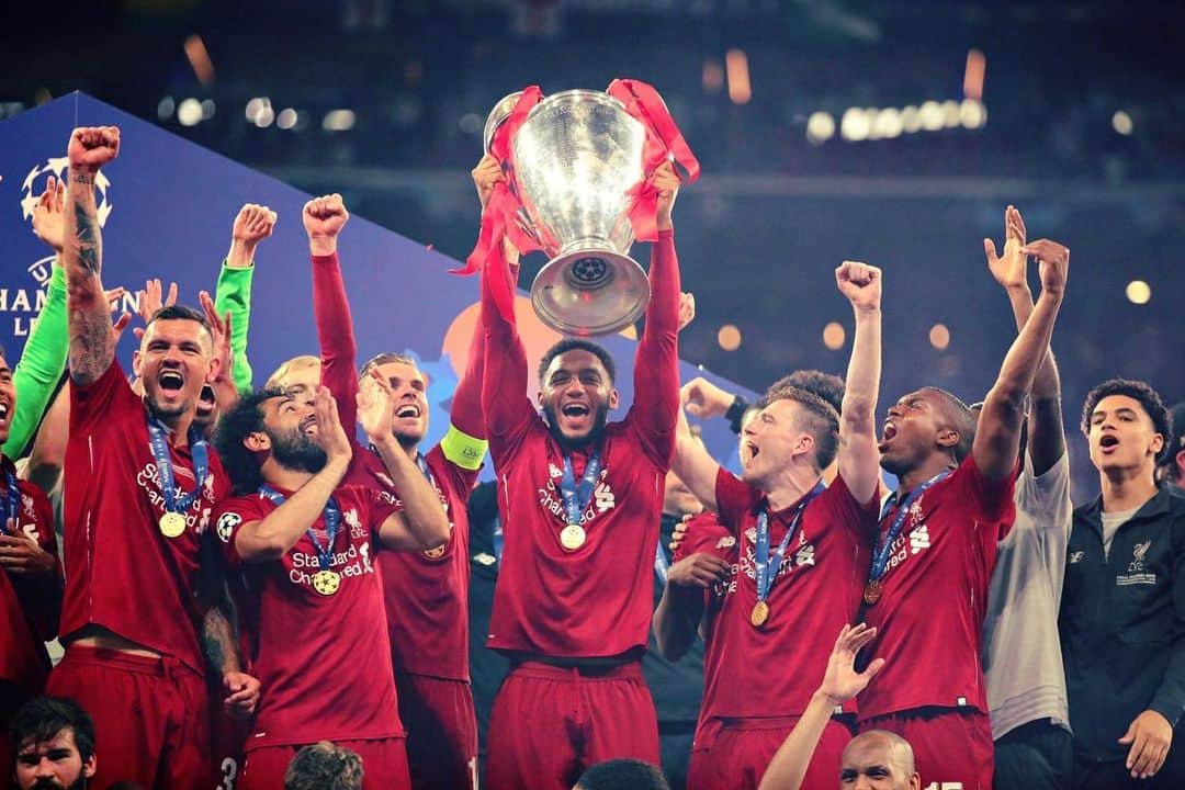 ジョー・ゴメスさんのインスタグラム写真 - (ジョー・ゴメスInstagram)「🏆🏆🏆🏆🏆🏆 #LFC」6月2日 21時01分 - joegomez5