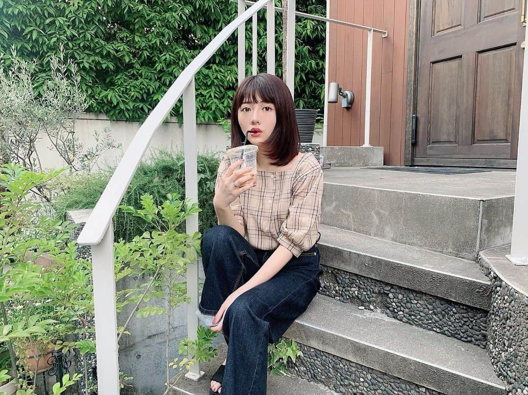 宮瀬彩加さんのインスタグラム写真 - (宮瀬彩加Instagram)「#ミヤセフク 🌼👚👖 tops.. @u_dresser  denim... @ozoc_official  子供っぽくならないチェックなブラウス 合わせやすくって好きです。 #ootd #fashion #code」6月2日 21時26分 - ayaka_miyase