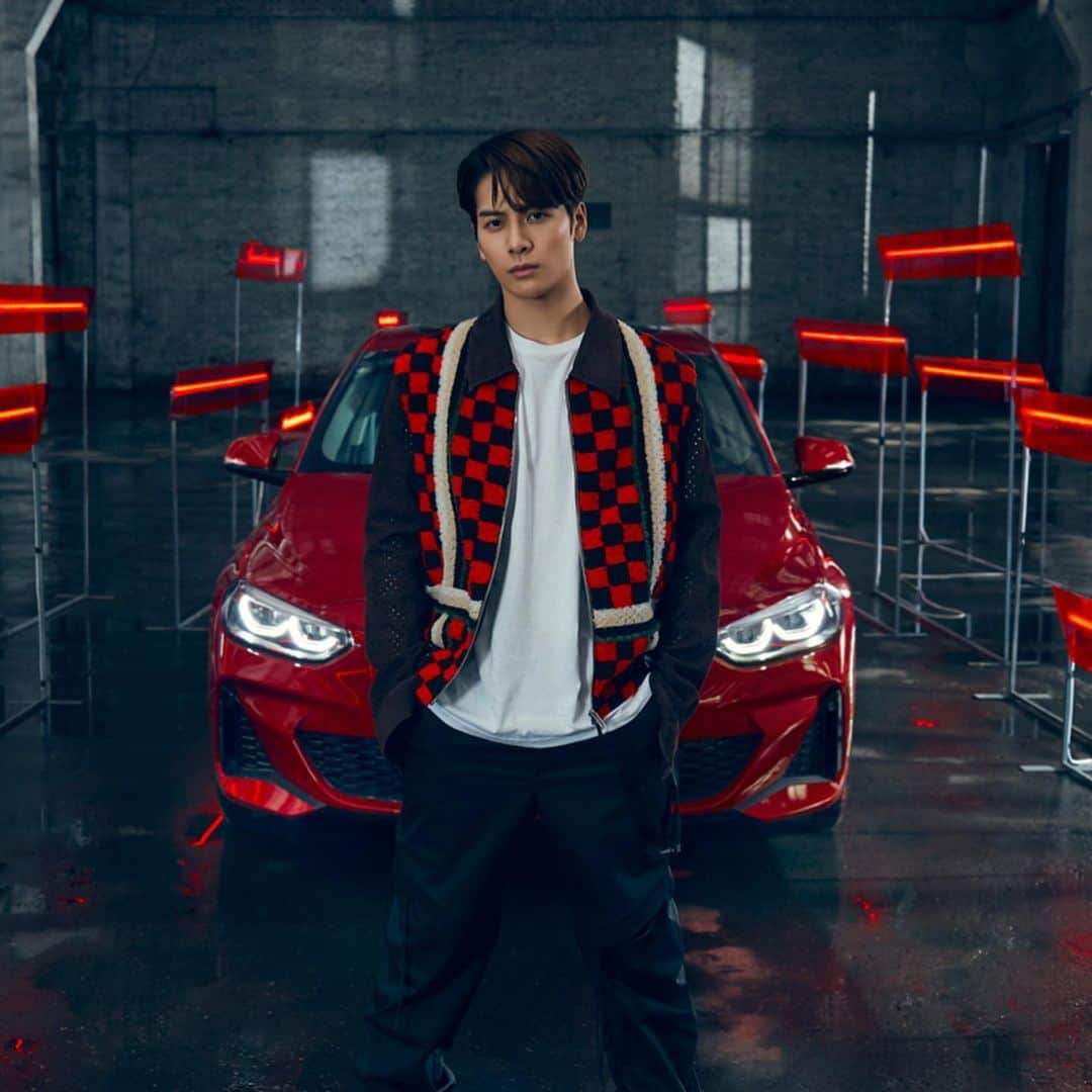 ジャクソンさんのインスタグラム写真 - (ジャクソンInstagram)「🙏 Blessed to be the model for BMW @bmw 感恩🙏可以成为代言人 영광입니다🙏 모델 될수있어서  #BMW #model #blessed #jacksonwang #잭슨 #王嘉爾」6月2日 21時29分 - jacksonwang852g7