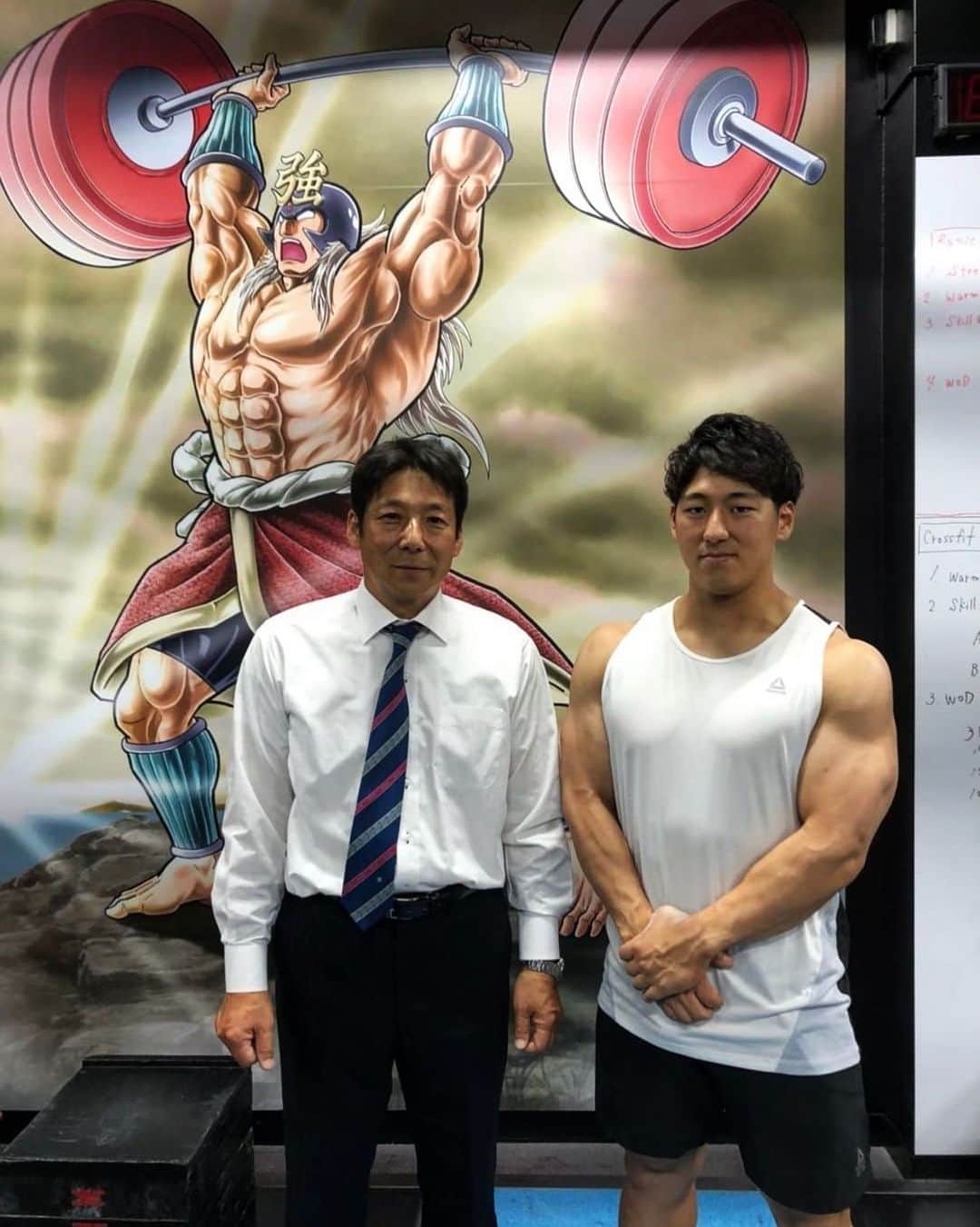 山本俊樹のインスタグラム：「- 一年ぶりに砂岡さんにお会いし対談させていただきました。 貴重なお時間ありがとうございました。 応援のお言葉もいただけたので光栄です。  今後さらに努力してまいります！  @crossfit_yoyogi で #ウエイトリフティングやろうぜ」