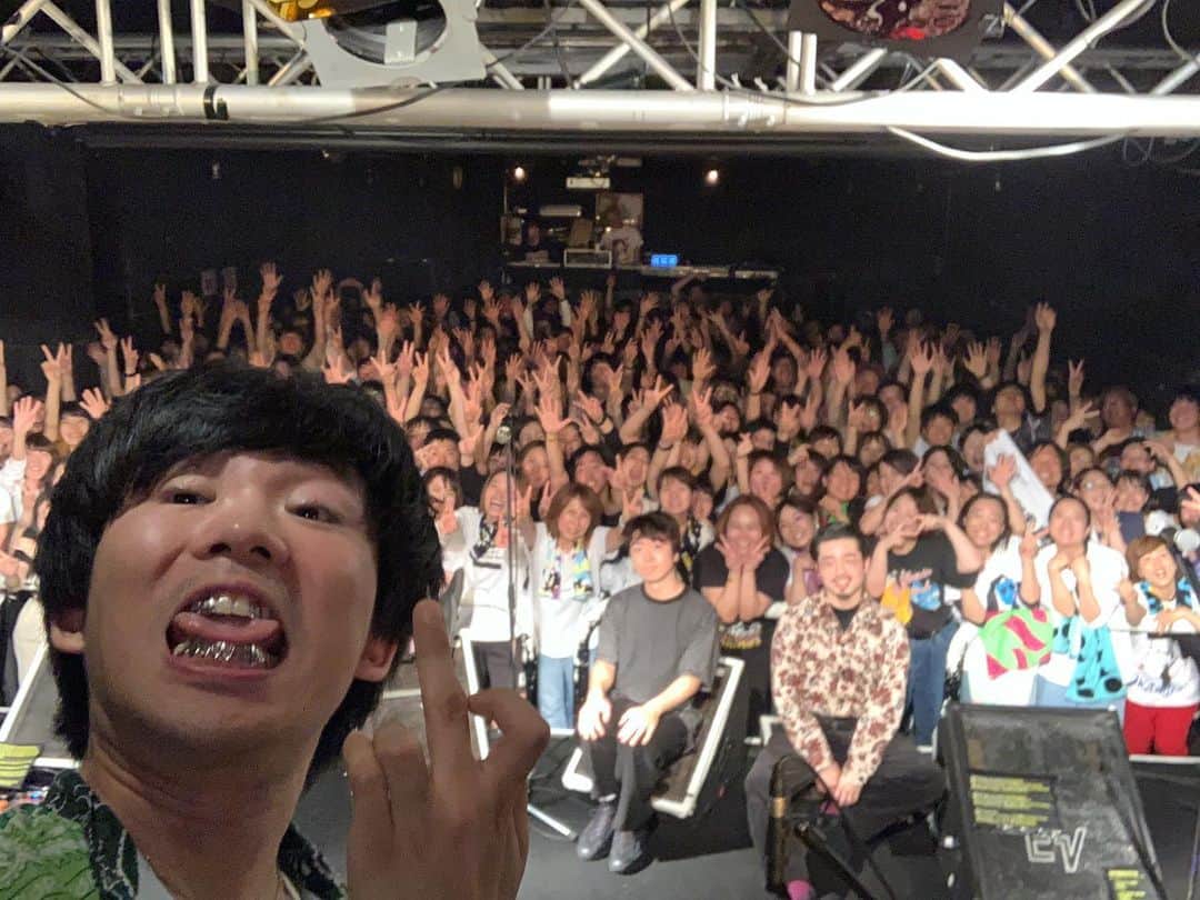 オカモトレイジさんのインスタグラム写真 - (オカモトレイジInstagram)「OKAMOTO'S 10th ANNIVERSARY LIVE TOUR 2019 "BOY" 13本目！米子AZTiC laughsありがとうございました！相変わらずですね！今回はショウさんが写ってる写真が一枚もありませんでした！ #オカモトークQ の方にはどうにか4人の集合写真をアップします！テープデッキの用意しろ😋」6月2日 21時51分 - okamotoreiji