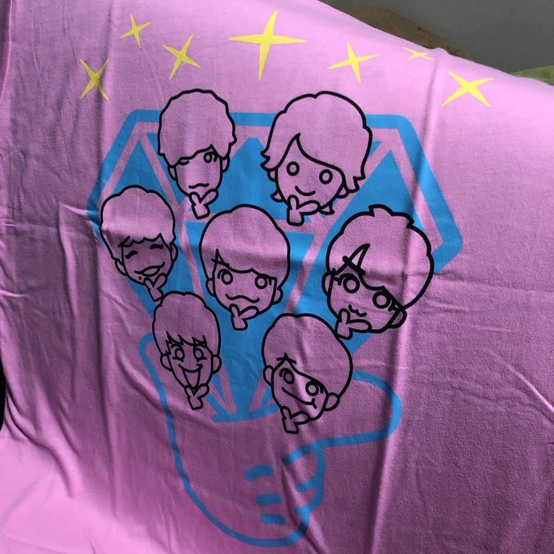 青山大紀のインスタグラム：「勉強しろって事かな笑>_<  #妹からのプレゼント🎁 #なにわ男子」