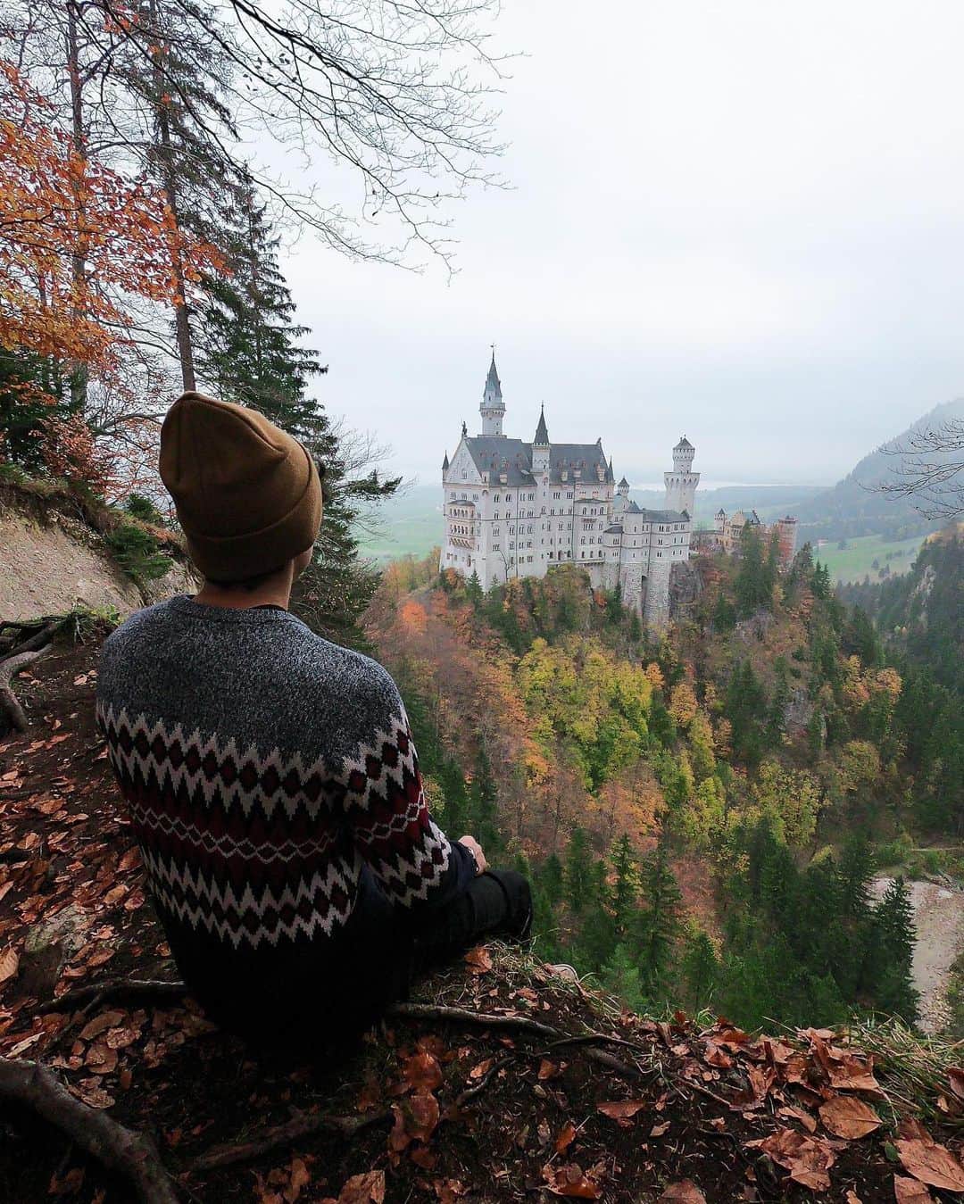 goproさんのインスタグラム写真 - (goproInstagram)「Time to explore with @GoProDE. Take note + get to planning. Bis bald. ✈️ • 1/5: Get lost in history at the infamous castle of #Neuschwanstein. 📷 @albeross_ 📍 Schwangau, Germany • 2/5: Rush to Rust + get upside down at Germany's largest theme park. 📷 @bubble__dan 📍 Europa Park, Germany • 3/5: See the sights from your angle of choice in #Vienna. 📷 @joel.eggimann 📍 Vienna, Austria • 4/5: Put Voice Control to work in the skies above the #BerchtesgadenAlps. 📷 @kurosch.borhanian 📍 Königsee, Bavaria • 5/5: Take a ride 300+ feet above the city at the #Praterturm. 📷 @dona.ves 📍 Vienna, Austria • • • #GoProDE #GoProTravel #GoPro #TripOn #Germany」6月2日 22時37分 - gopro