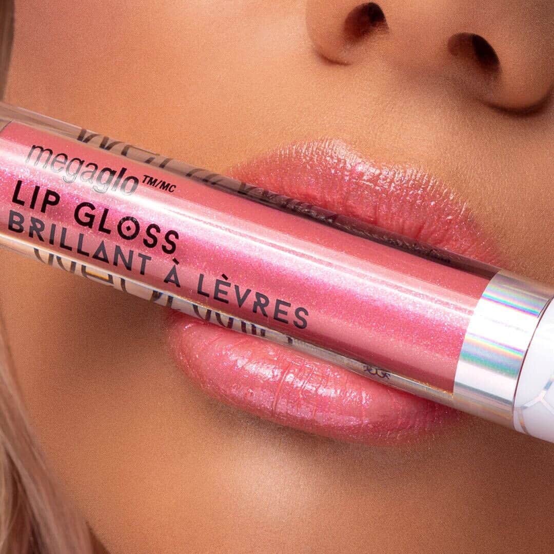 wet'n wild beautyさんのインスタグラム写真 - (wet'n wild beautyInstagram)「Your lips will love this 👄 Attract the energy of love into your day with our Limited Edition Crystal Cavern Mega Glo Lip Gloss in Rose Quartz! ⠀⠀⠀⠀⠀⠀⠀⠀⠀ #wetnwildbeauty #crueltyfree #makeup #beauty #crystalcavern」6月3日 4時10分 - wetnwildbeauty