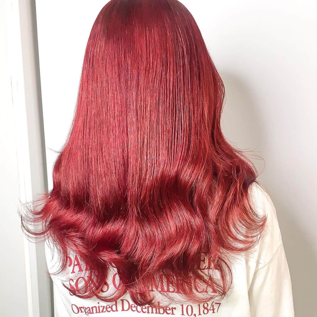 原涼香のインスタグラム：「ㅤㅤㅤㅤㅤㅤㅤㅤㅤㅤㅤㅤㅤ テヨンペン様のred ~ ⛑⛑ ブリーチ1回ベースは必要です ! そしてバターもしています🤟🏻❤️ ㅤㅤㅤㅤㅤㅤㅤㅤㅤㅤㅤㅤㅤ」