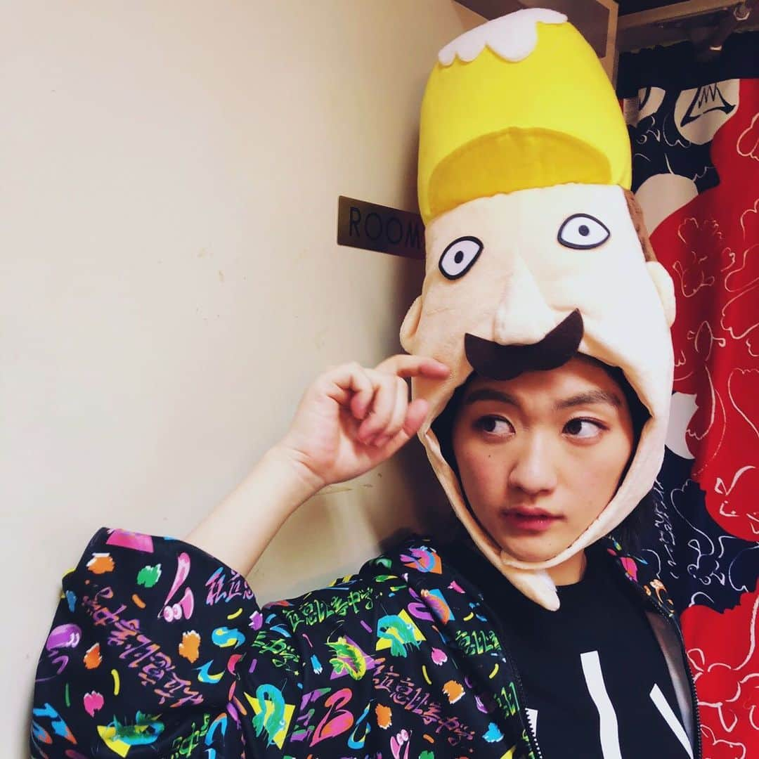 小林歌穂さんのインスタグラム写真 - (小林歌穂Instagram)「ㅤㅤㅤ ㅤㅤㅤどーん！  #小林歌穂#エビ中#どアップ失礼します#キマッてるね#じわ#レルヒさん#あはは」6月2日 23時00分 - kobayashi_kaho_official