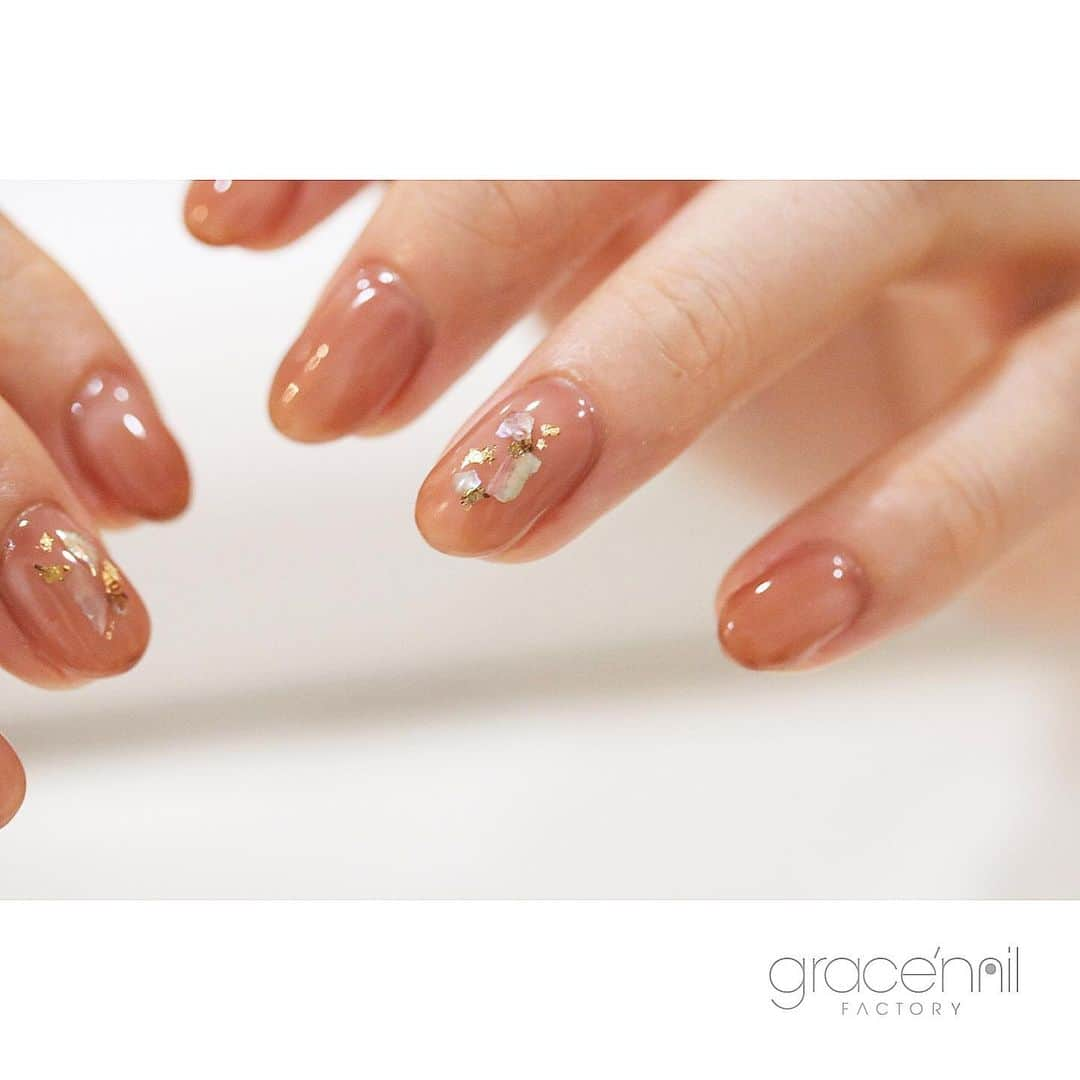 gracenailfactoryさんのインスタグラム写真 - (gracenailfactoryInstagram)「____ . terracotta beige . . . #nail #nailsalon #naildesign #nailart #gel #gelart #gelnail #ネイル #ネイルデザイン #ネイルアート #ネイリスト #大阪ネイルサロン #グレースネイルファクトリー  #大人ネイル #人気ネイル #大阪ネイル  #堀江ネイル  #四ツ橋ネイル #シンプルネイル #ショートネイル  #夏ネイル #カジュアルネイル #ニュアンスネイル」6月2日 23時15分 - gracenailfactory