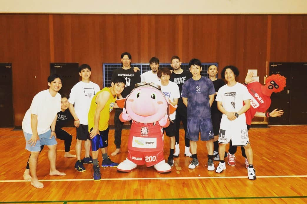 西村文男さんのインスタグラム写真 - (西村文男Instagram)「F会みんなお疲れ様。 大きなケガもなく楽しんでもらえたかなと思っております。 来場者700名超えは過去最高でした。 改めて感謝。 #f会」6月2日 23時39分 - fumionishimura