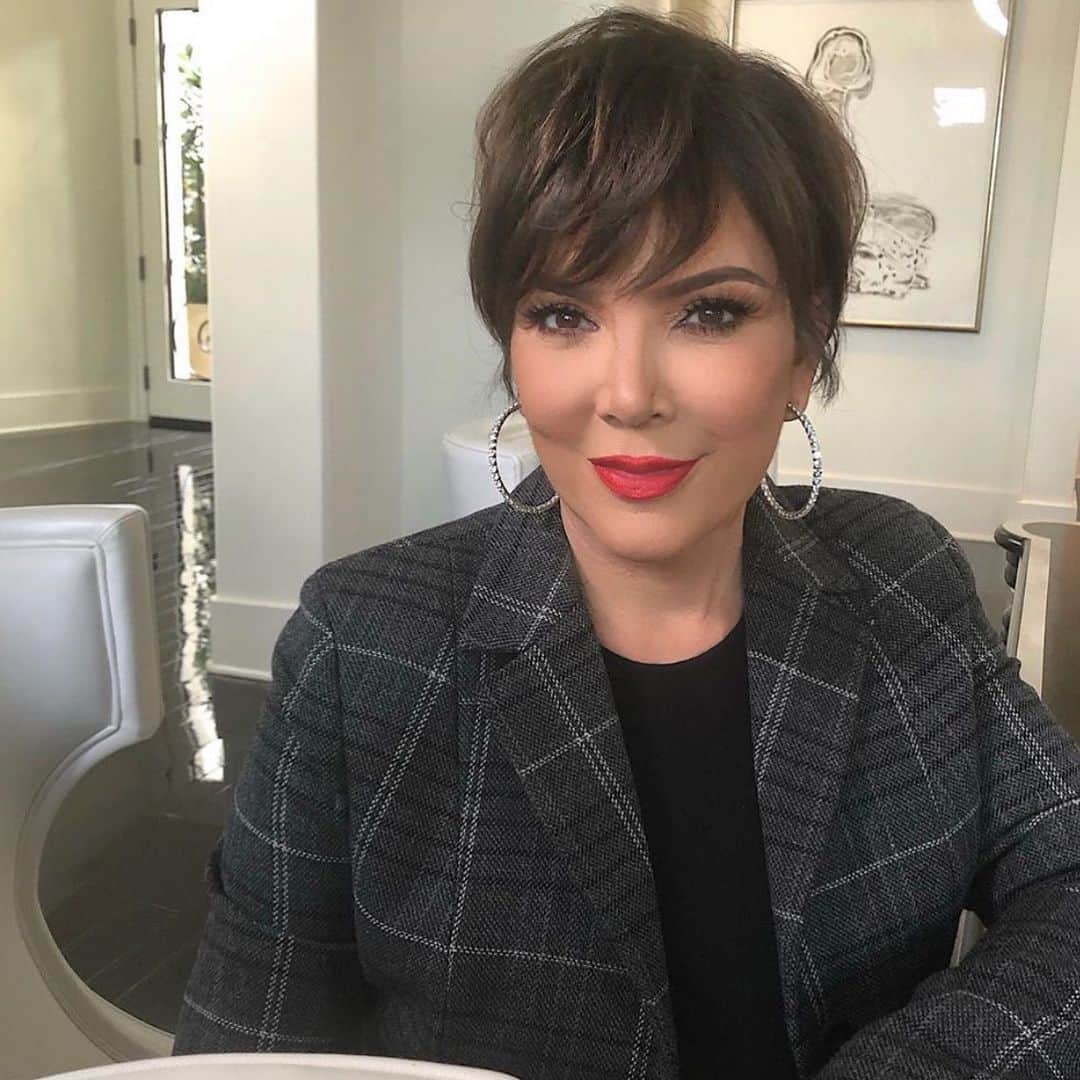 Kylie Cosmeticsさんのインスタグラム写真 - (Kylie CosmeticsInstagram)「@krisjenner wearing BOSS lip kit 👑」6月2日 23時47分 - kyliecosmetics