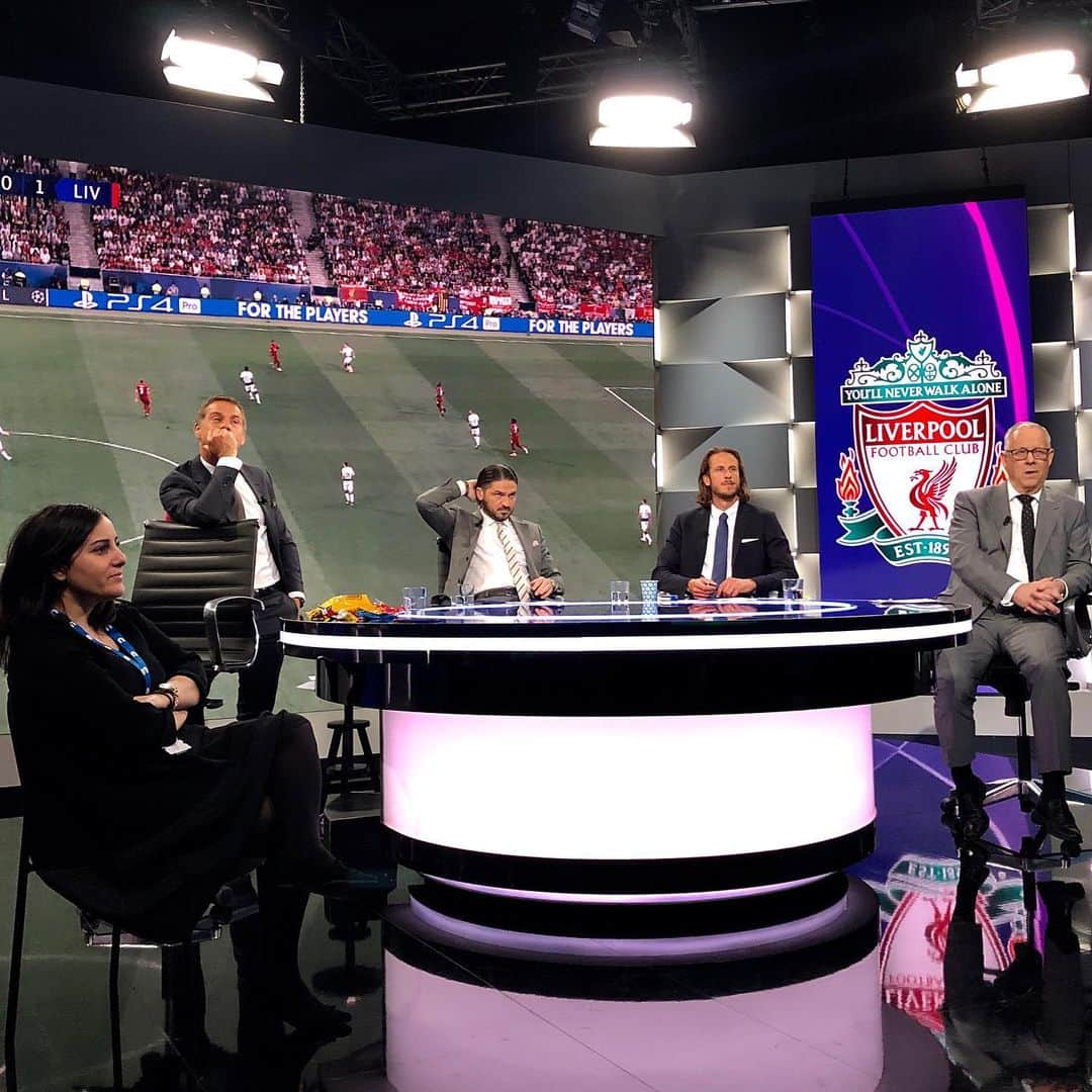 ヨナス・オルソンのインスタグラム：「Enjoyed punditing the Champions League final for @viaplayfotboll last night. What a great CL season it’s been!  Congratulations to @liverpoolfc - worthy champions.  #championsleague #viasat」