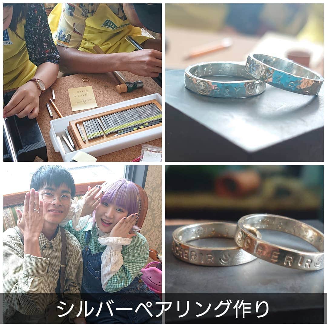 手作り指輪【ジュエリーアウラ】福岡のインスタグラム：「【シルバー体験教室】 人気のペアリング作り  シンプルなリングの ベースに  カップルさんたちの 感性で文字を入れたり、  トントンとハンマーで 叩いたり 、 リューターで表面を カスタマイズします。  それぞれに 個性が出るのが 体験教室の楽しいトコロ。  相手の意外な一面も みれて、オモシロイよ。  あっとゆーまの 90分。 「できたーっっ♪」 ふたりで達成感も 味わってね  100%手作り&オーダーメイド専門店 あなたの輝きを引き出す 【ジュエリーアウラ】  #ジュエリーアウラ #小倉手作り #シルバー体験教室 #シルバーペアリング作り3980 #福岡北九州で人気の手作り体験教室 #当日お持ち帰り可能  #ふたりの記念日に  #想い出も持ち帰り #楽しすぎる 手作り #24時間ネット予約はHPより  #土日のご予約お早めに」