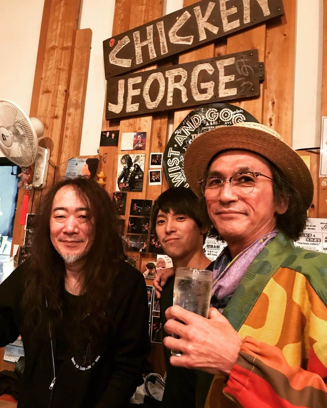 PATAさんのインスタグラム写真 - (PATAInstagram)「. 鶏小屋ありがとう！」6月3日 0時50分 - pataofficial.ishizuka