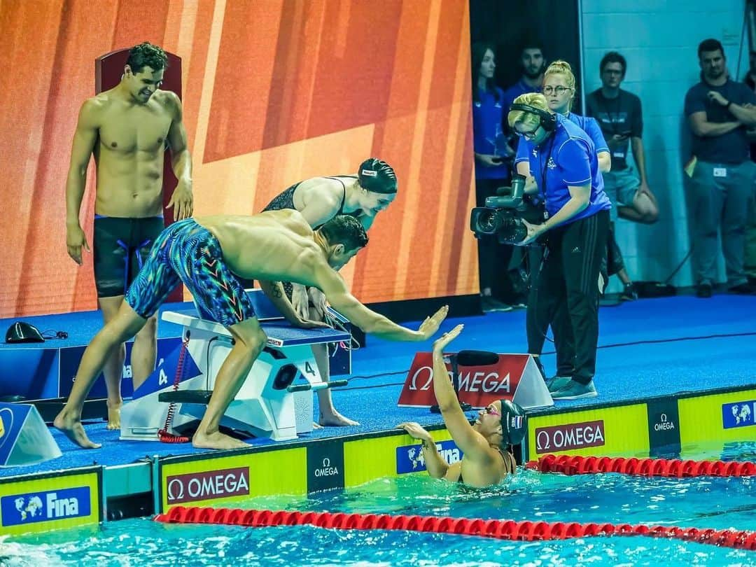 ラノミ・クロモウィジョジョさんのインスタグラム写真 - (ラノミ・クロモウィジョジョInstagram)「Had a great time in Indy! Love racing these mixed relays 🥇🥇🥉🥉🥉🥉」6月3日 1時10分 - ranomikromo