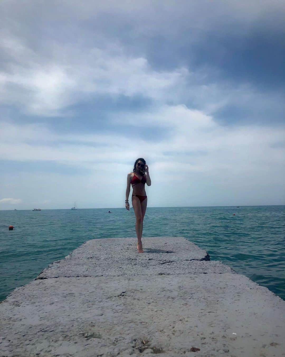 ポリーナ・ツルスカヤのインスタグラム：「☀️🌊」