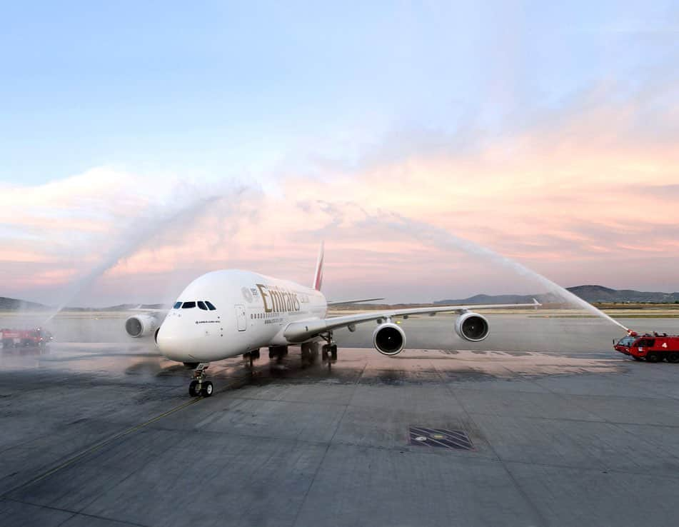 エミレーツ航空さんのインスタグラム写真 - (エミレーツ航空Instagram)「We have launched scheduled seasonal @Airbus A380 flights to Amman, Athens and Boston to meet increased demand during the peak summer travel period.  #EmiratesAirline #FlyEmiratesFlyBetter」6月3日 1時58分 - emirates