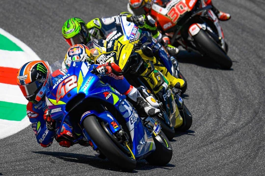 MotoGPさんのインスタグラム写真 - (MotoGPInstagram)「The comeback King 👑 // Starting from 13th on the grid, @alexrins finished the #ItalianGP 🇮🇹 race in 4th!! 👏👏 #AR42 #MotoGP #Motorcycle #Racing #Motorsport」6月3日 2時14分 - motogp