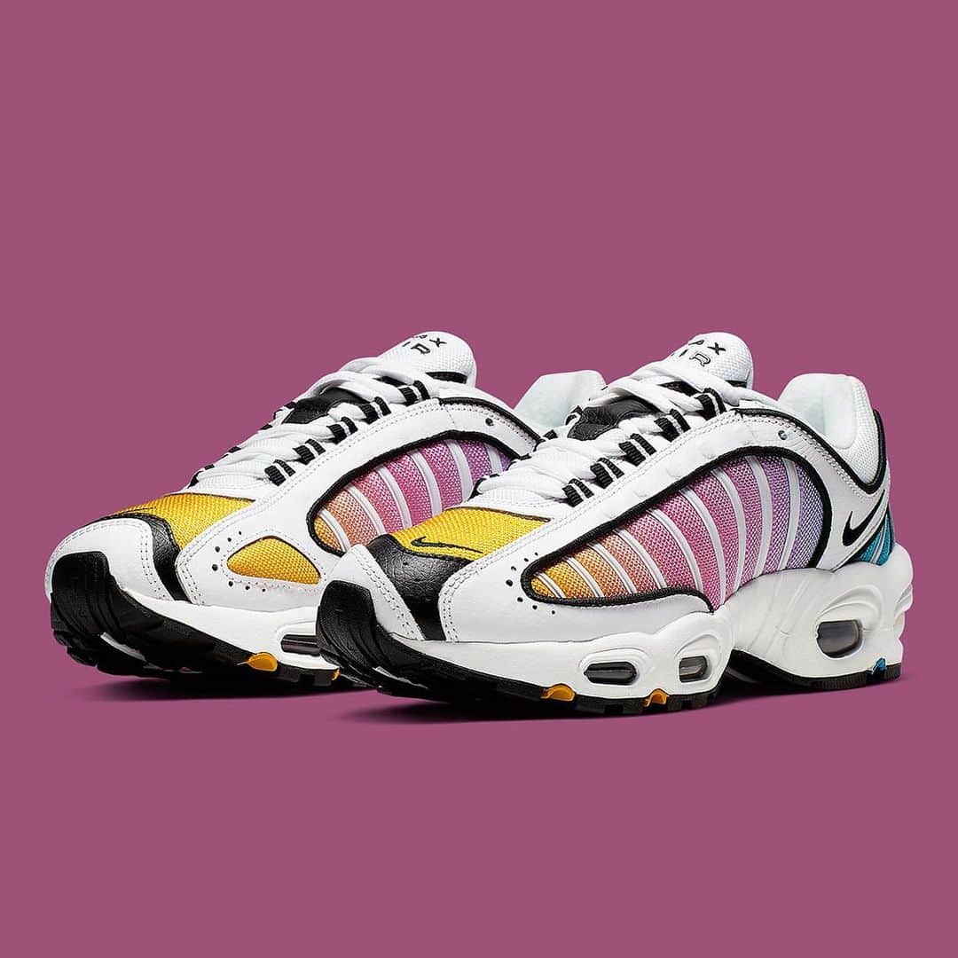 Sneaker Newsさんのインスタグラム写真 - (Sneaker NewsInstagram)「More colorful gradients appear on the Air Max Tailwind IV. Although not officially part of the BETRUE Pack, these fit right in 🌈 For a detailed look, tap the link in our bio.」6月3日 11時56分 - sneakernews