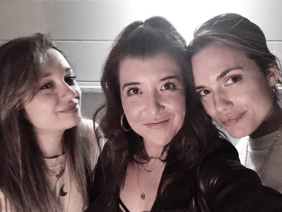 トーレイ・デヴィートのインスタグラム：「In response to the last picture - “No. No it is not.” 💕💕💕」