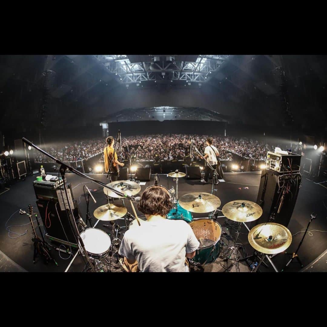 SHANKさんのインスタグラム写真 - (SHANKInstagram)「2019.06.02 1,000,000Rock Festival Ishikawa Industrial Exhibition Hall, Japan photo by @haru96_s #SHANK #SHANK095 #SHANK095JPN」6月3日 12時13分 - shank095jpn