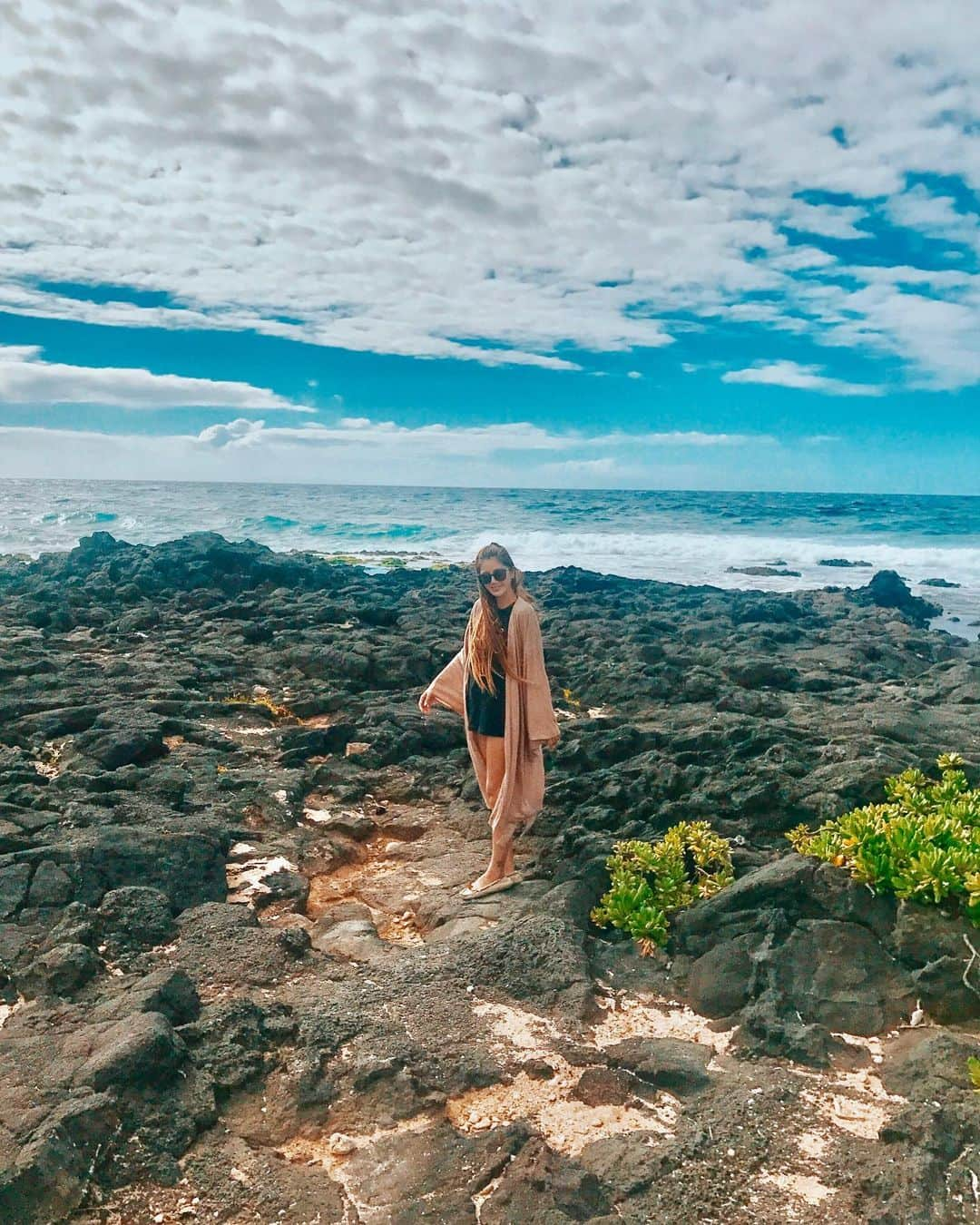 宮崎沙矢加さんのインスタグラム写真 - (宮崎沙矢加Instagram)「I'm gonna miss this view ever and ever🌴🌴🌞🌈🤙🏽 . . . #hawaii #hi #oahu #waikiki #Island #northshore #beach #picoftheday #mothernature #ootd」6月3日 4時22分 - sarah___audrey