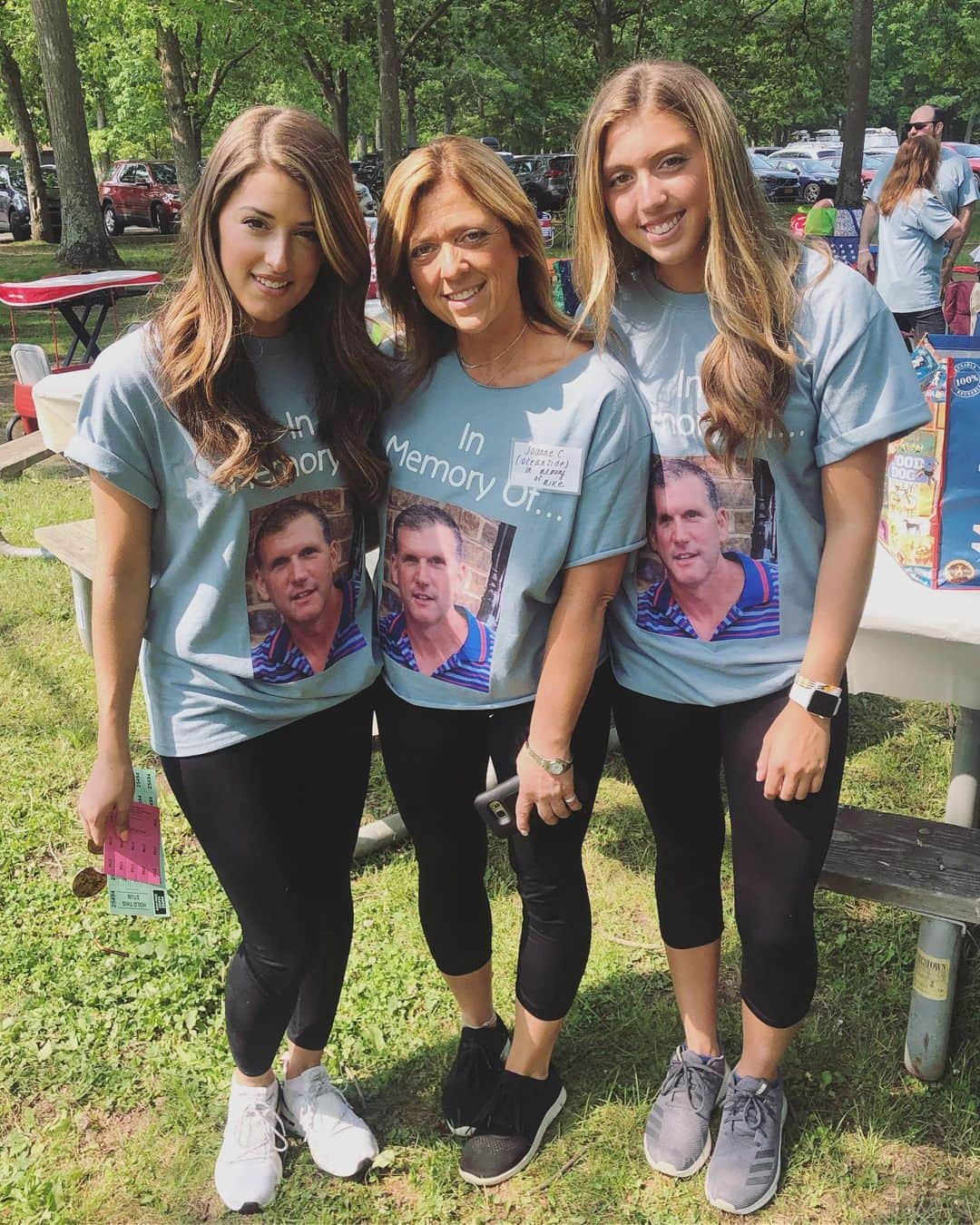 サマンサ・シザーリオさんのインスタグラム写真 - (サマンサ・シザーリオInstagram)「Beautiful day with family & friends walking for the widow/widowers of long island. In memory of dad ❤️」6月3日 4時29分 - sammi.kramer