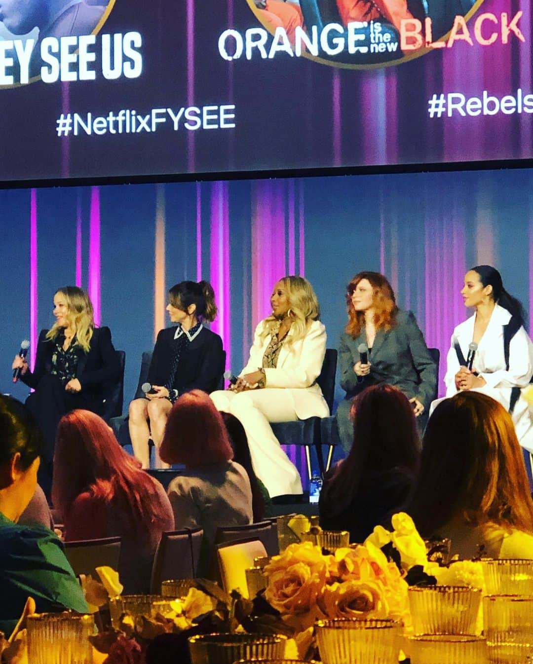 ジョディ・スウィーティンさんのインスタグラム写真 - (ジョディ・スウィーティンInstagram)「Having an amazing time at the #Netflix and #FYSEE Rebels and Rulebreakers brunch, celebrating women in TV and Film! Christina Applegate, Mary J Blige, Natasha Lyon and more spoke on the panel and were brilliant!! #rebelsandrulebreakers #womeninfilm #thejaneclub  Suit- @current_air  Clutch- @ximenakavalekas @mmmargherita  #ximenaxmargherita  Shoes-  @vincecamuto」6月3日 5時32分 - jodiesweetin