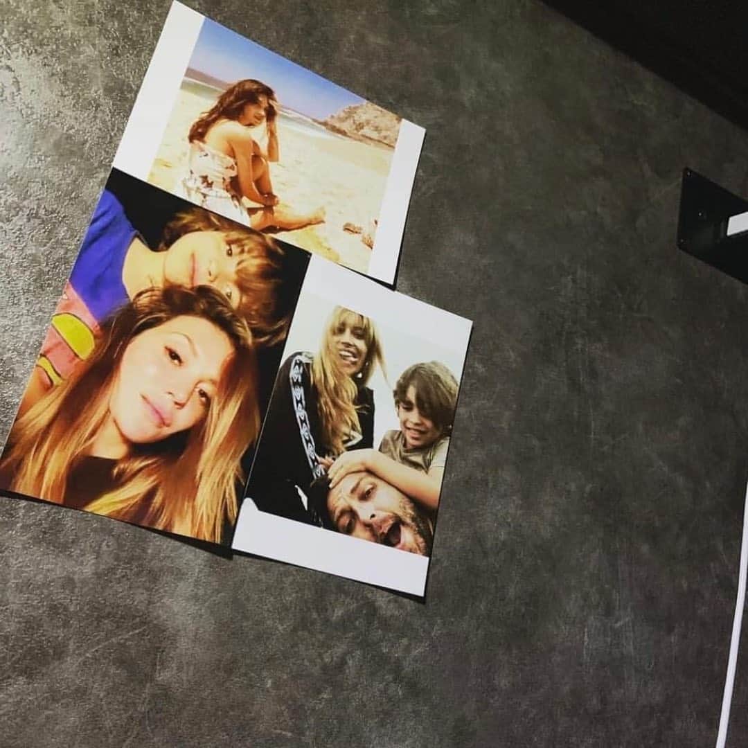 ユナイテッドのインスタグラム：「We’re out on the road right now, but we’ve brought pieces of home along with us. Big thanks to our Tour Manager, @lukeawebb for doing little things like this that mean so much.」