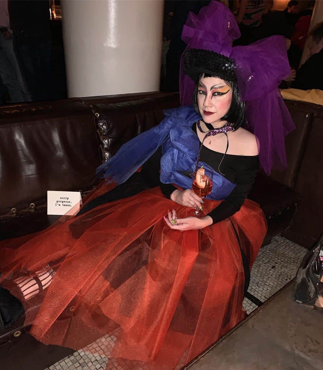 小林尊のインスタグラム：「HAPPY BIRTHDAY  529🎂🎉🥂♊️🚬 I LOVE YOU @maggiechatter ❤️❤️❤️ マギー 誕生日おめでとう 529」